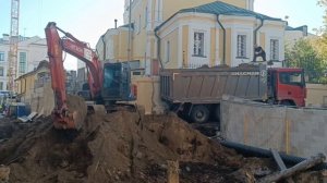 Строительство жилого комплекса Le Dome. Экскаватора Hitachi ZX120. СТ-Партс