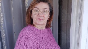 Вяжу рукав джемпера со жгутами. Полнит ли одежда?