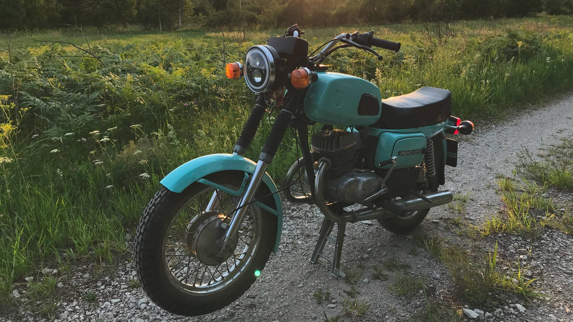 Мотоцикл "Восход-3М-Люкс" - работа свежесобранного дополнительного мотора смотреть онлайн