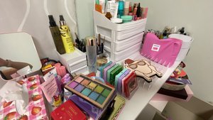 БОЛЬШОЙ РАЗБОР КОСМЕТИКИ АСМР ШЕПОТ - РАССТАВЛЯЮ ВСЕ ПО ОРГАНАЙЗЕРАМ / ARRANGE EVERYTHING BY ORGANIZ