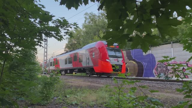 Электропоезд ЭС1-022 "Ласточка", перегон Серебряный Бор - Подмосковная