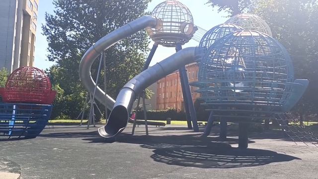 Нас выписали/Гуляем в парке Гагарина🚀 смотреть онлайн