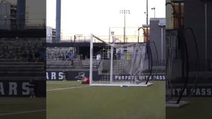 Лучший гол месяца забили в университетской лиге США – Лукиан Лауро из «Нью-Хейвен» завалил изу