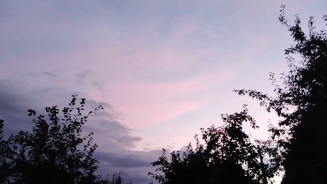 Ускоренное движение облаков 22-23 августа смотреть онлайн