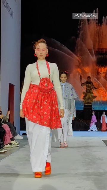 Novikova DSGN и Шуйские ситцы представили колаборацию на Московской неделе моды