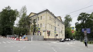 История Погодинской избы и многое другое на прогулке по Погодинской улице в Москве