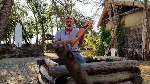 Ой, Голымба ты, голымбушка моя, / 1 раз/
(далее каждая строчка повторяется по 2 раза)
У Голымбы ни к