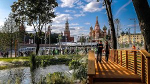 Прогулки по Москве{Парк Зарядье}