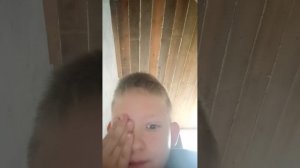 поддержите меня, пожалуйста. подписчики мой сводный брат крутой Саша не хочет учиться читать.