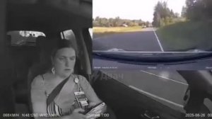 За рулём не отвлекайся на переписку по телефону.