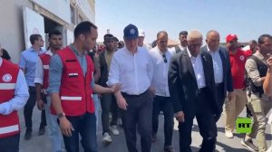 الوفد الأمريكي يزور معبر رفح ويطلع على مستودعات المساعدات المخصصة لأهالي غزة