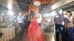 ПЕСНИ И ТАНЦЫ НА СВАДЬБЕ  "ЛУЧ СОЛНЦА ЗОЛОТОГО (СЕРЕНАДА ТРУБАДУРА) Е. Берлин и коллектив "Экспромт"