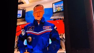 Космонавт из Бугульмы Сергей Рыжиков поздравил земляков с Днем города