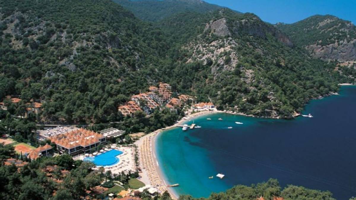 Обзор отеля Манаспар 2025