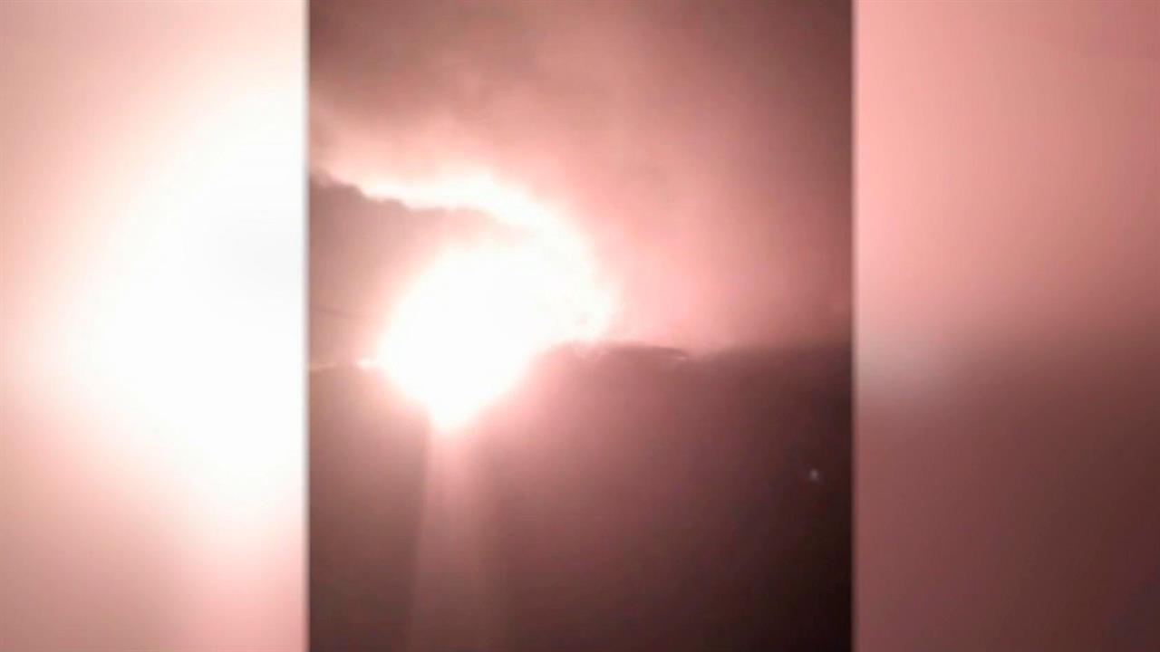 Появились кадры пожара на химическом заводе в Павлограде, работающем на ВСУ