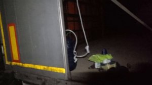 Душ в прицепе, день дальнобойщика.