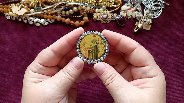 262. Распродажа!!! винтажной бижутерии