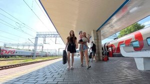 Провожали двоюродную сестру на вокзал. Поезд Анапа-Киров 🚂