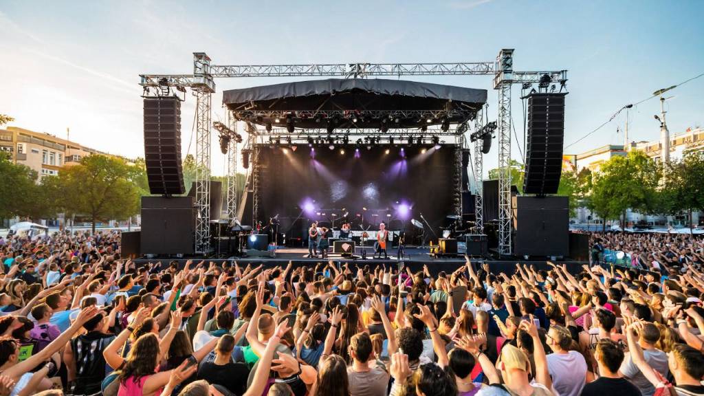 концерт в центре города смотреть онлайн