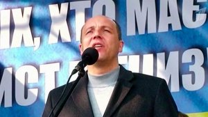 Один из самых одиозных националистов, экс-спикер Верховной рады Украины А. Парубий убит во Львове.