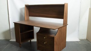 Письменный стол