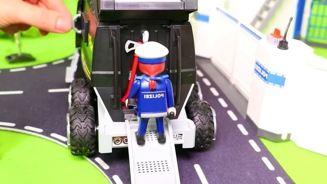 Полиция не успевает! Экскаватор и трактор ПОМОГАЮТ 🚜🚔 (Финал — НЕВЕРОЯТЕН!) смотреть онлайн