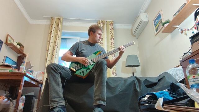 Обзор звука и удобства китайской пятиструнной безголовой мультимензурной бас-гитары смотреть онлайн