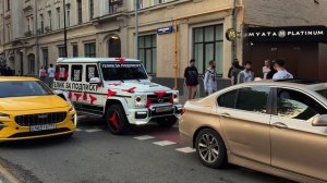 Прогулка по Москве 2025 🚗 Красивые места, супер-кары и стильные наряды столицы