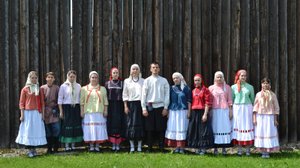 «Не вейтесь, орлы Туркестана» - лирическая с. Коноваловка Борского района Самарской области.