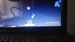 поймал здоровую рыбу корову