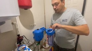 Замена фильтров в системе водоснабжения