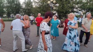 Два полюса...... 31.08.25.
