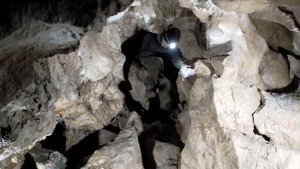 Правая часть пещеры Каквинская 2