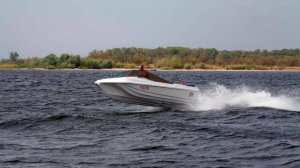 Катер- тримаран «Буря 5S»