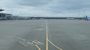 Прогулка по перону Пулково.