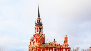 Никольский собор - русская готика.