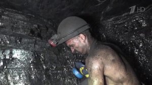 Шахтеры принимают поздравления с профессиональным праздником