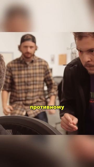 Парень превратил друга в лего