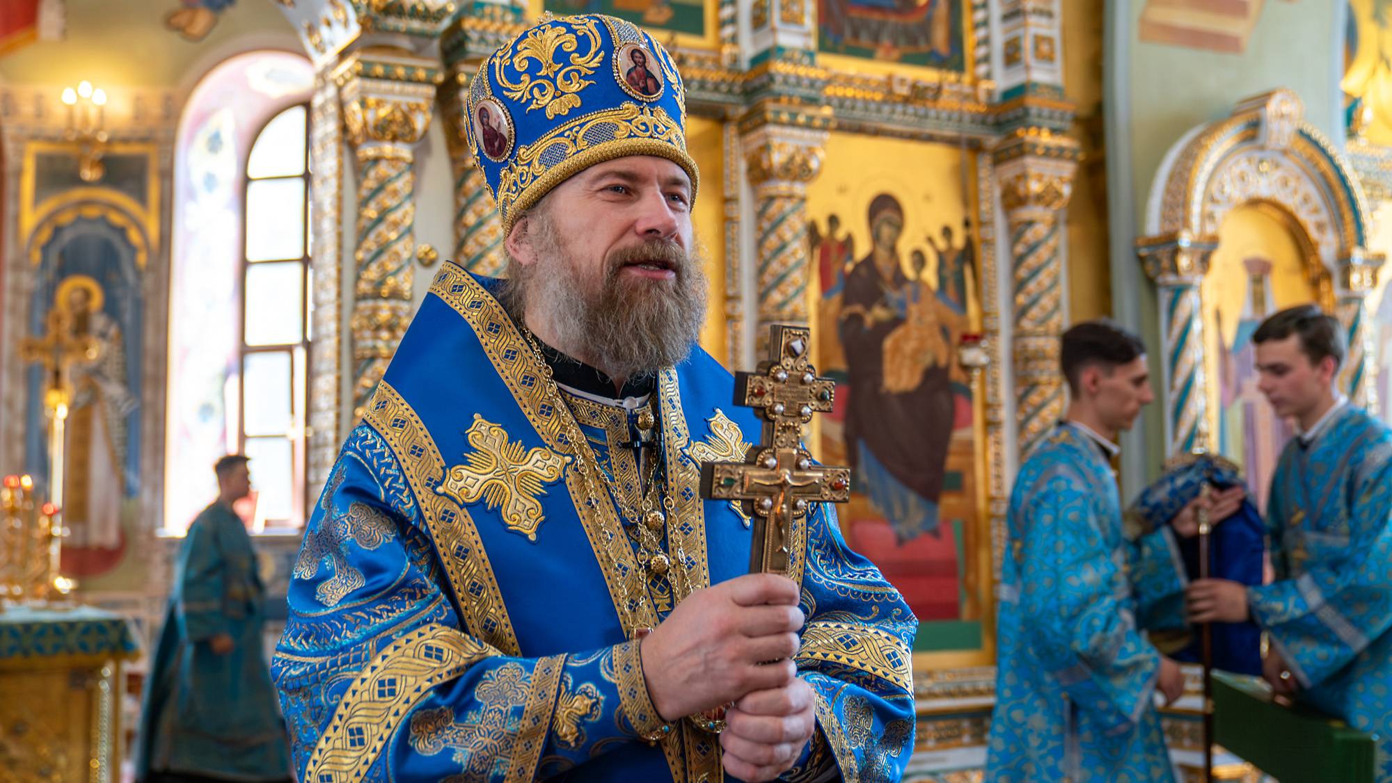 Проповедь митрополита Леонтия в храме в честь иконы Божией Матери "Всецарица" г. Воронежа смотреть онлайн