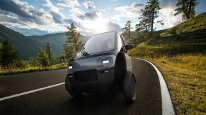 Электромобиль на педалях.