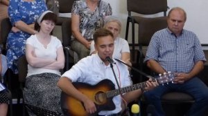 Он так любит всех нас,  песня  31.08.2025