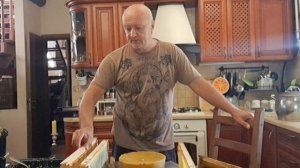 Подъехал правильный мёд