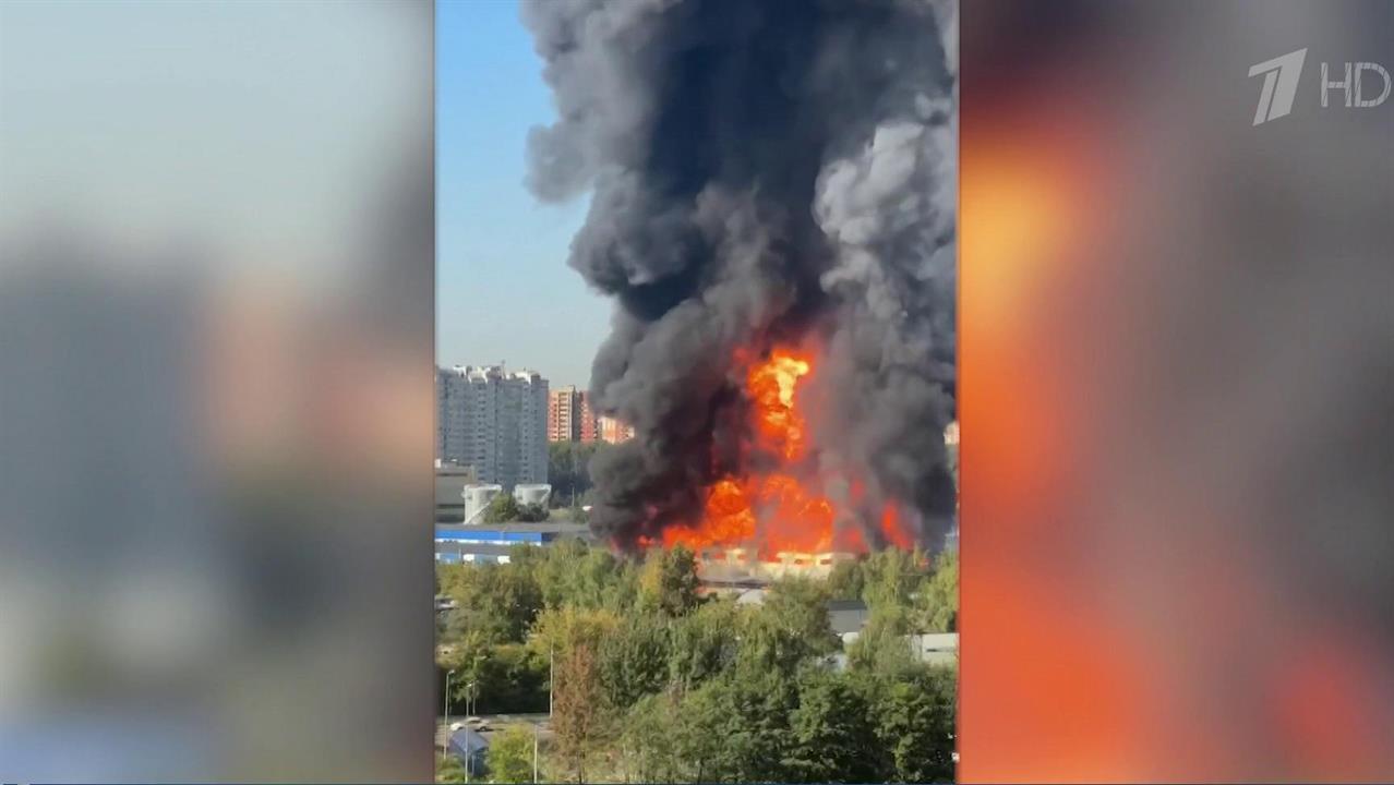 В подмосковной Балашихе тушат крупный пожар