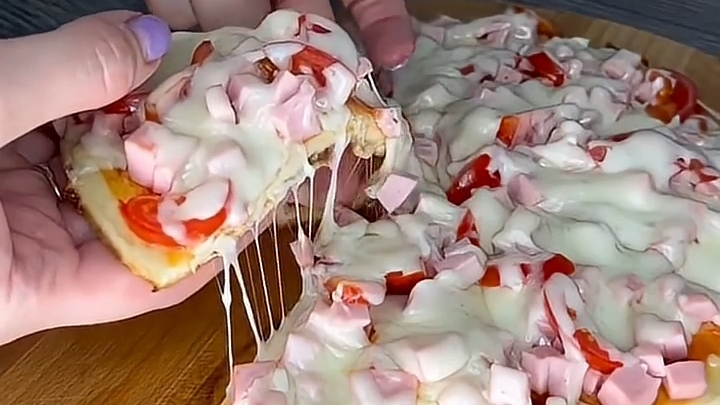 Пицца на сковороде за 5 минут...🍕😋 Рецепт в описании ✍️