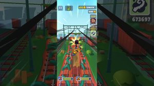 Испытание выше ногие от земли subway Surfer