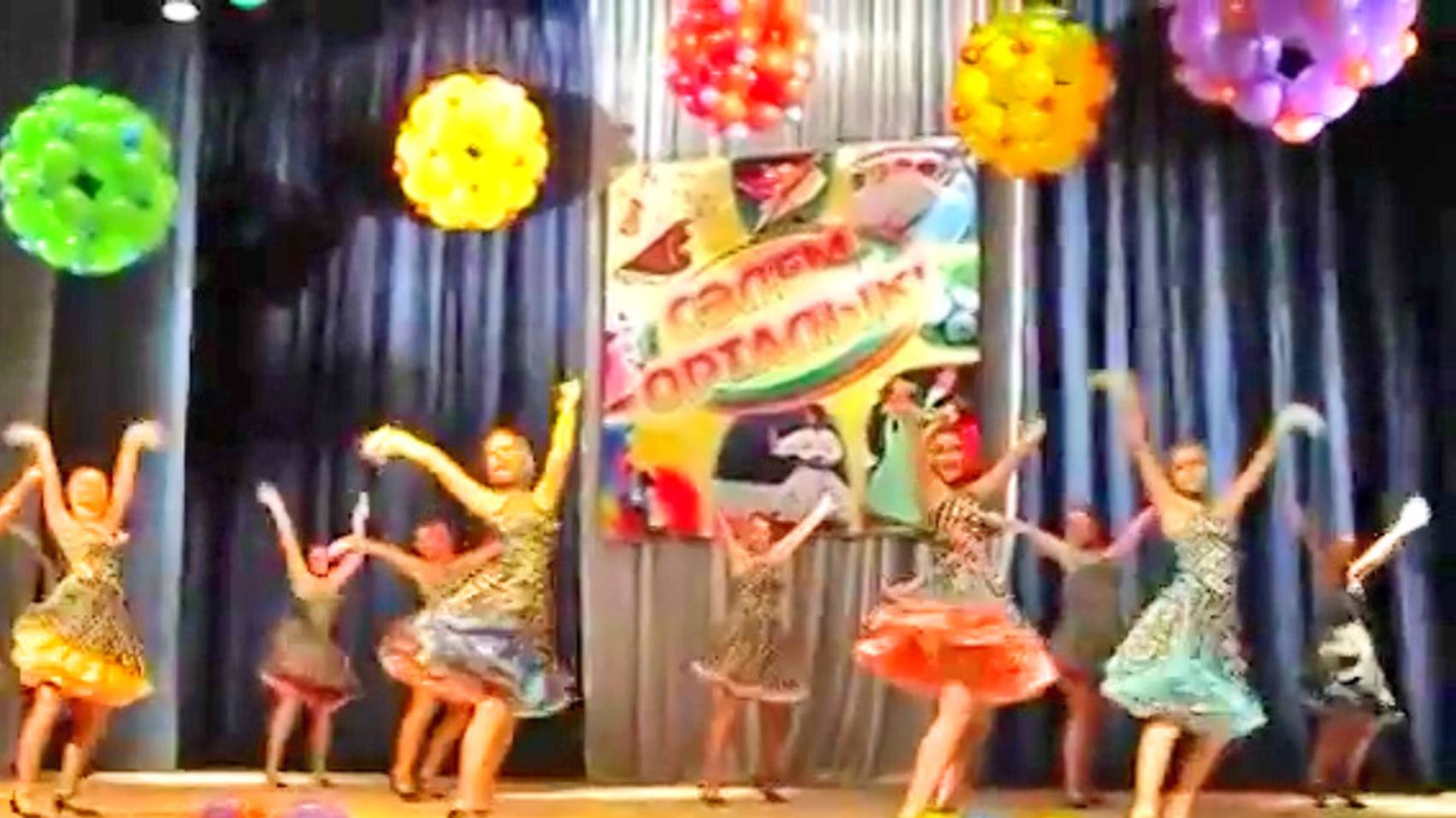 Джайв типа. Казахские девушки Танцуют. смотреть онлайн