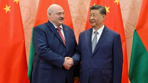 Лукашенко и Си Цзиньпин провели первые переговоры в Тяньцзине на саммите ШОС