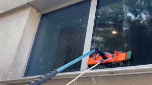 Падодержатель Cascade-Lider для мойки окон, фасадов, витрин с подачей воды.