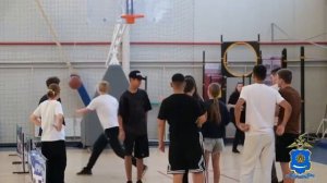 Стражи порядка организовали день спорта для астраханских подростков