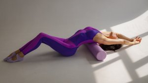 Комплекс упражнений с эластичной лентой для укрепления тела.